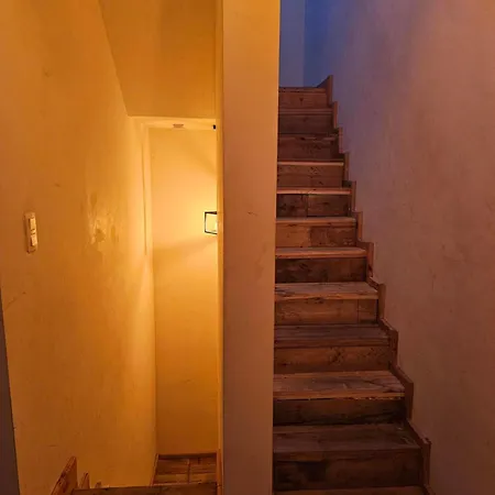 Apartamento Very Spacious In Townhouse, Location! *